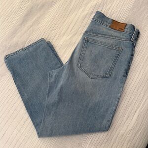 Petite high-rise '90s classic straight jean in Honeydew wash